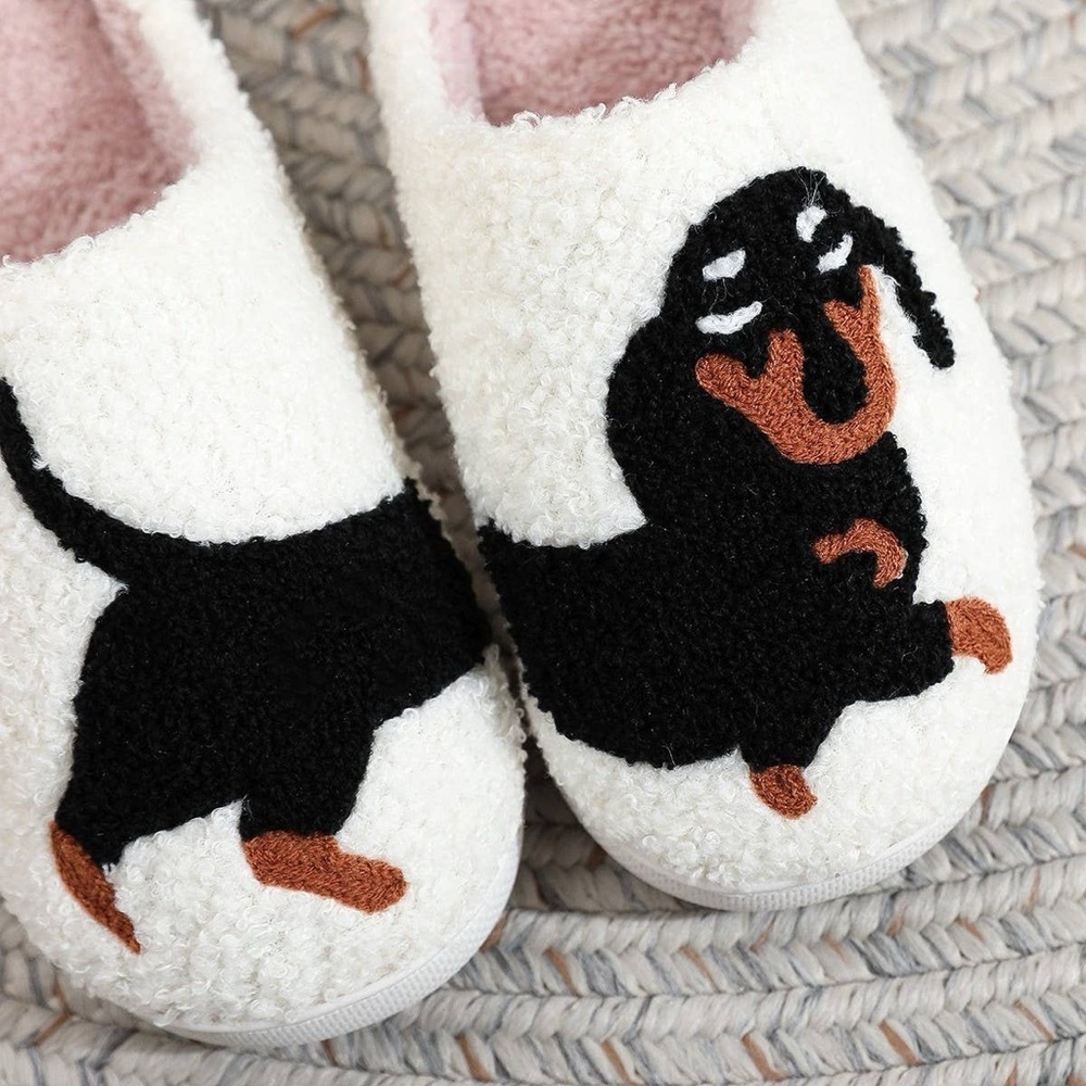 Cozy White Slippers with Dachshund Design - Picture 5 of 5